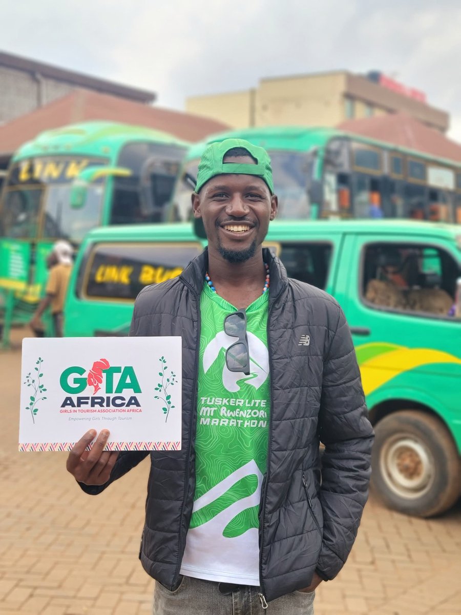 robertsmugabe20's tweet photo. As we go to plant trees in fort portal , I woke up to spread the gospel of @RwenzoriMarathn registration that it's live check out the link below to secure your slot early @WasswaEmma_
https://t.co/K4lpH7vdPC https://t.co/P0xcowqi3t