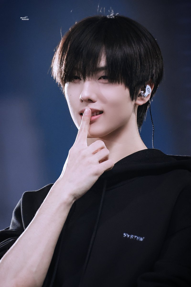 MasterHamster tweet media