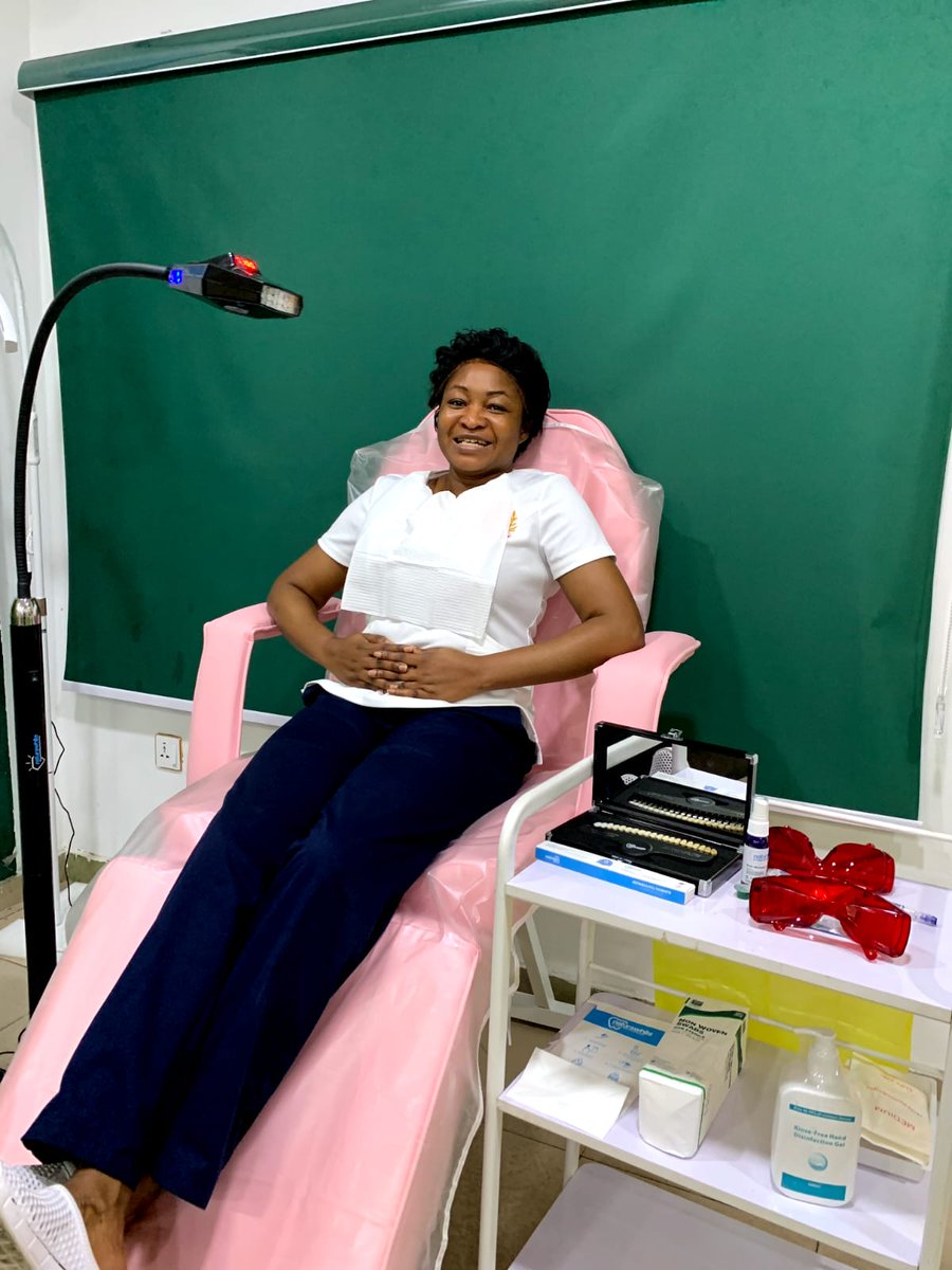 JulieBeautySpa's tweet photo. 😁Brighten up your smile with NATURAWHITE Laser teeth whitening!

😍It is non-sensitive
💃Instant Results 
🔥Up to 16 shades 4 or more session!

Cosmetic teeth whitening made easy!

NOW available at Julie Beauty Clinic!

Book Now! https://t.co/LiispU8xEA