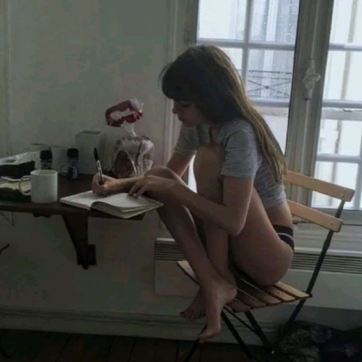 aurorialll's tweet photo. my holy trinity of thinspo~| #thinspo #edtwt #shedtwt #mootme 💕💕 https://t.co/IkGJxh9zhs