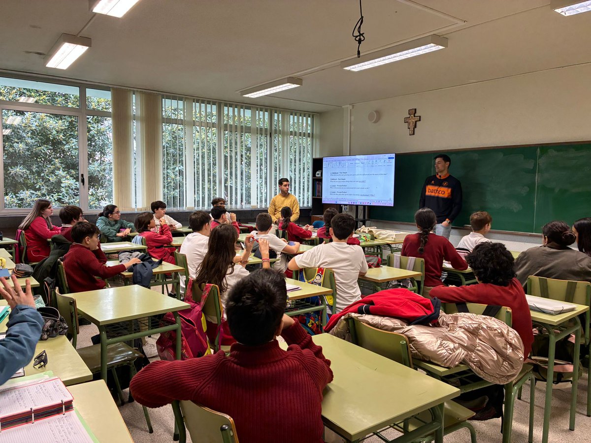 Bathco Balonmano Torrelavega tweet media