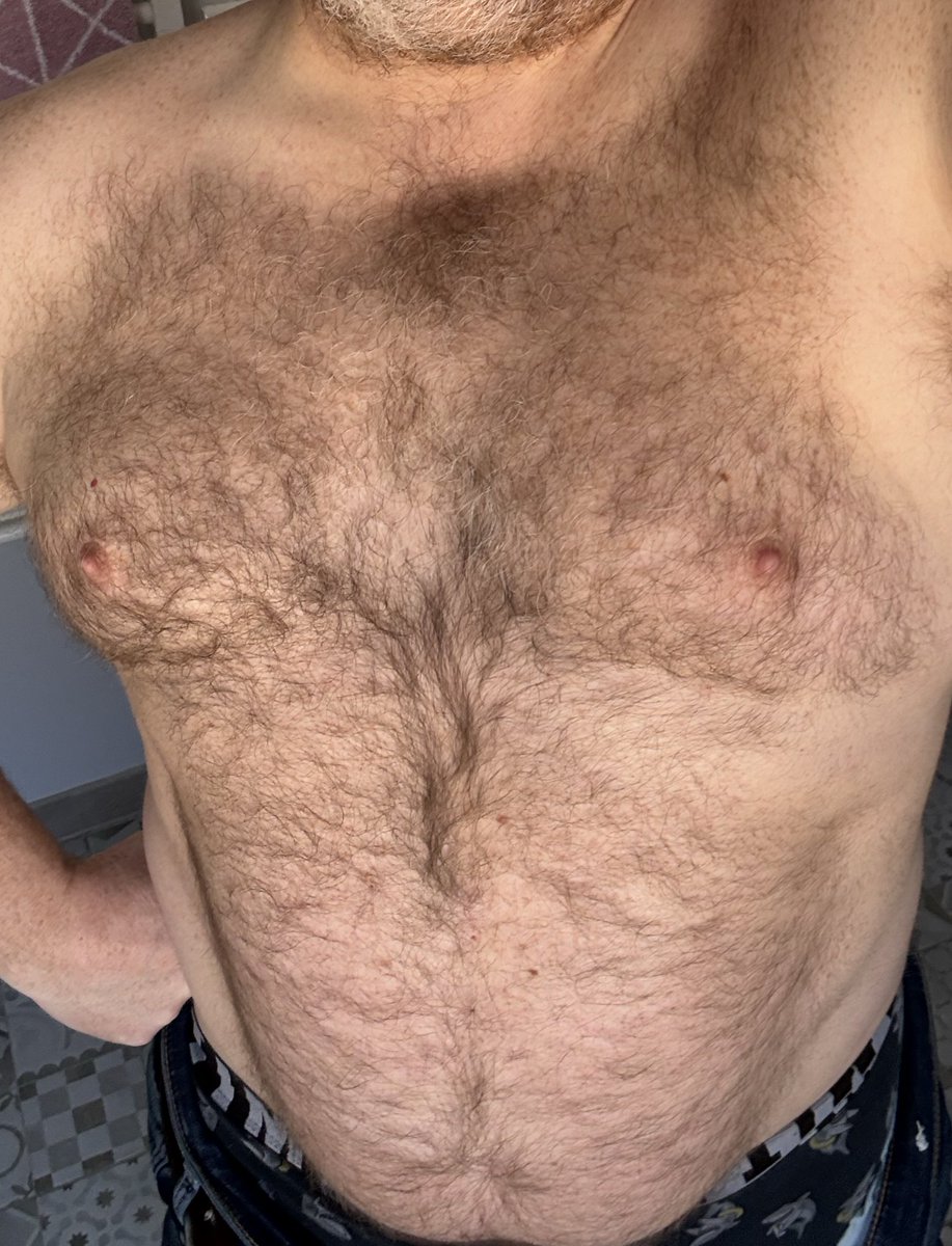 axel 9458 tweet media