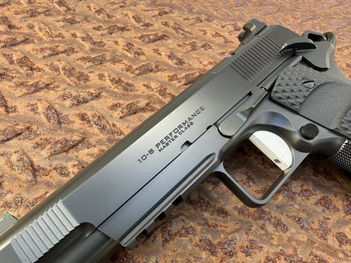 10-8 Performance tweet media