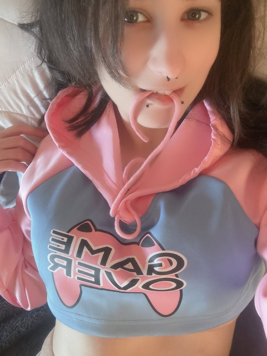 ⛧ Meuww ⛧ 🔴🎪 tweet media