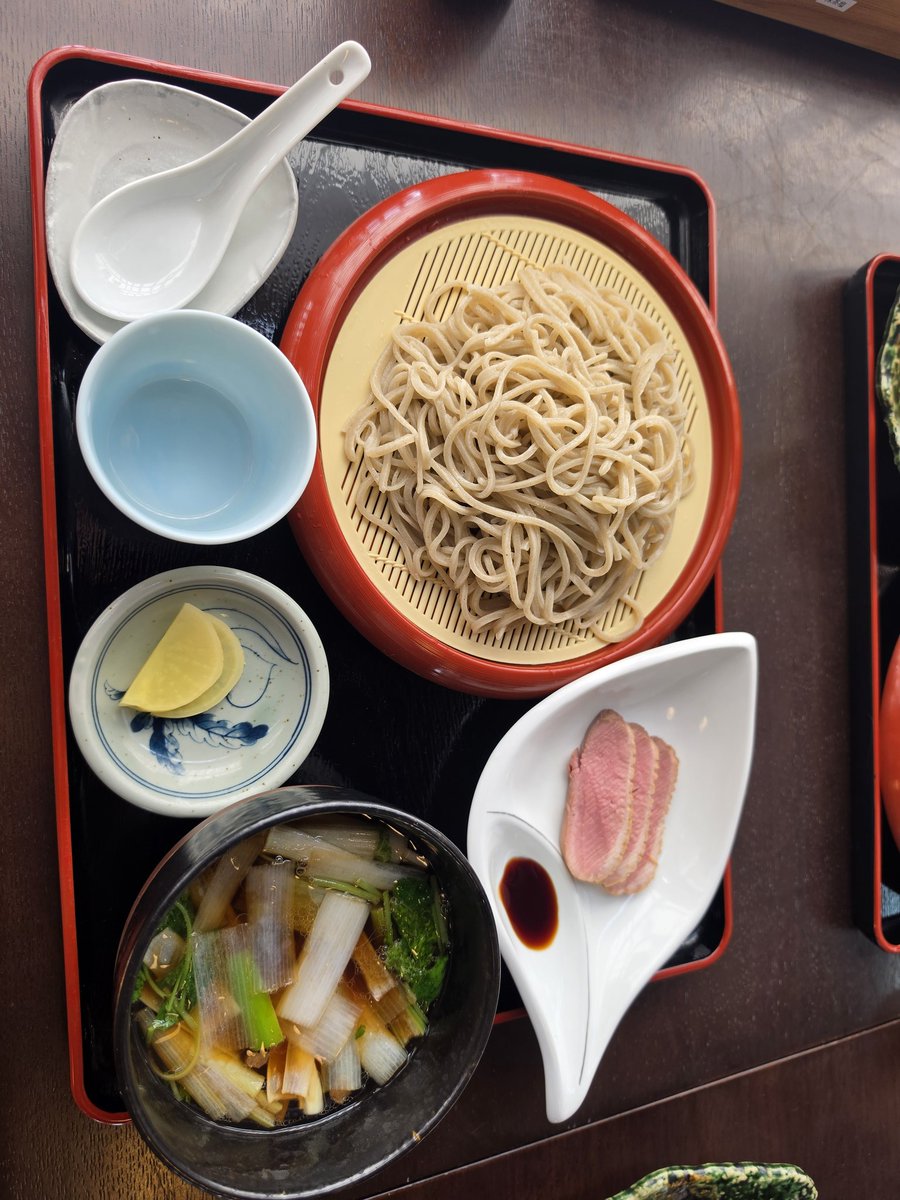 やんやん tweet media