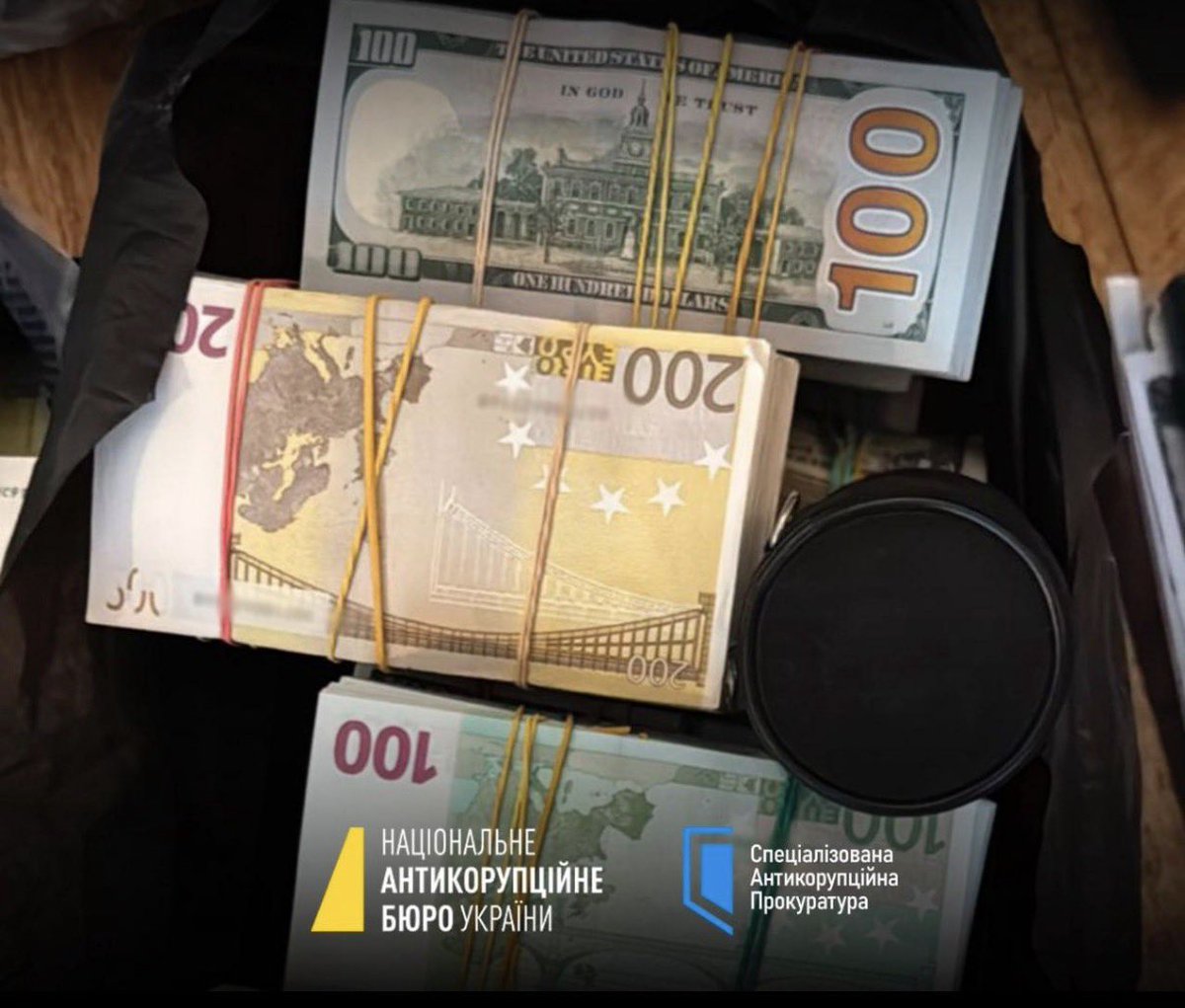 Aloisius Original tweet media