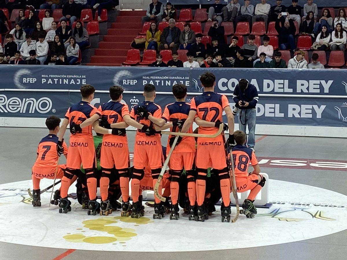 GabyCairo06's tweet photo. Som-hi nois!!!! A por la #MiniCopaOK 💪💪🔵🔴🔵🔴 #ForçaBarça https://t.co/INLOsyOt7c