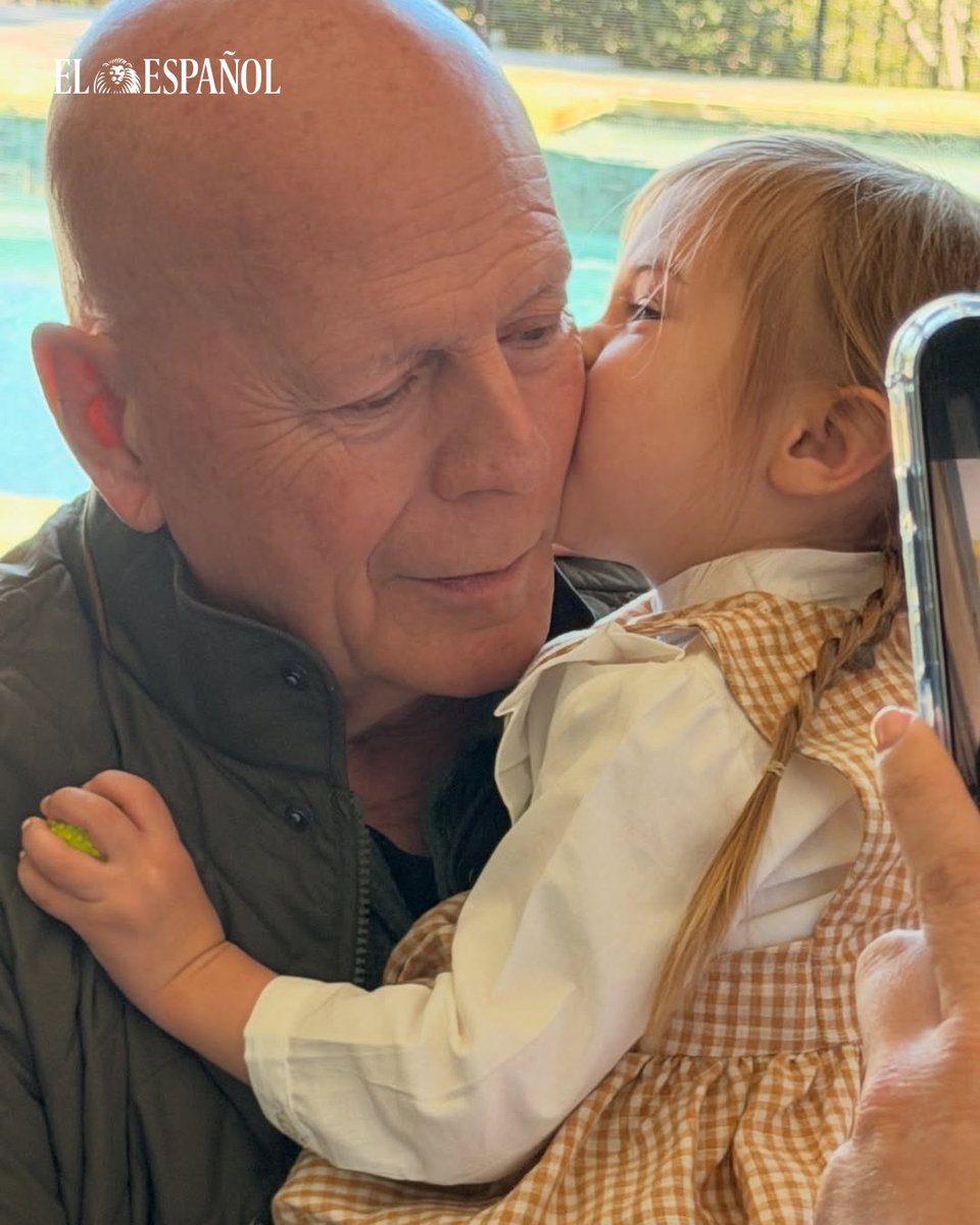 EL ESPAÑOL tweet media