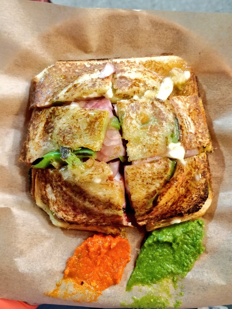 Rishikesh 🏊♂️ tweet media