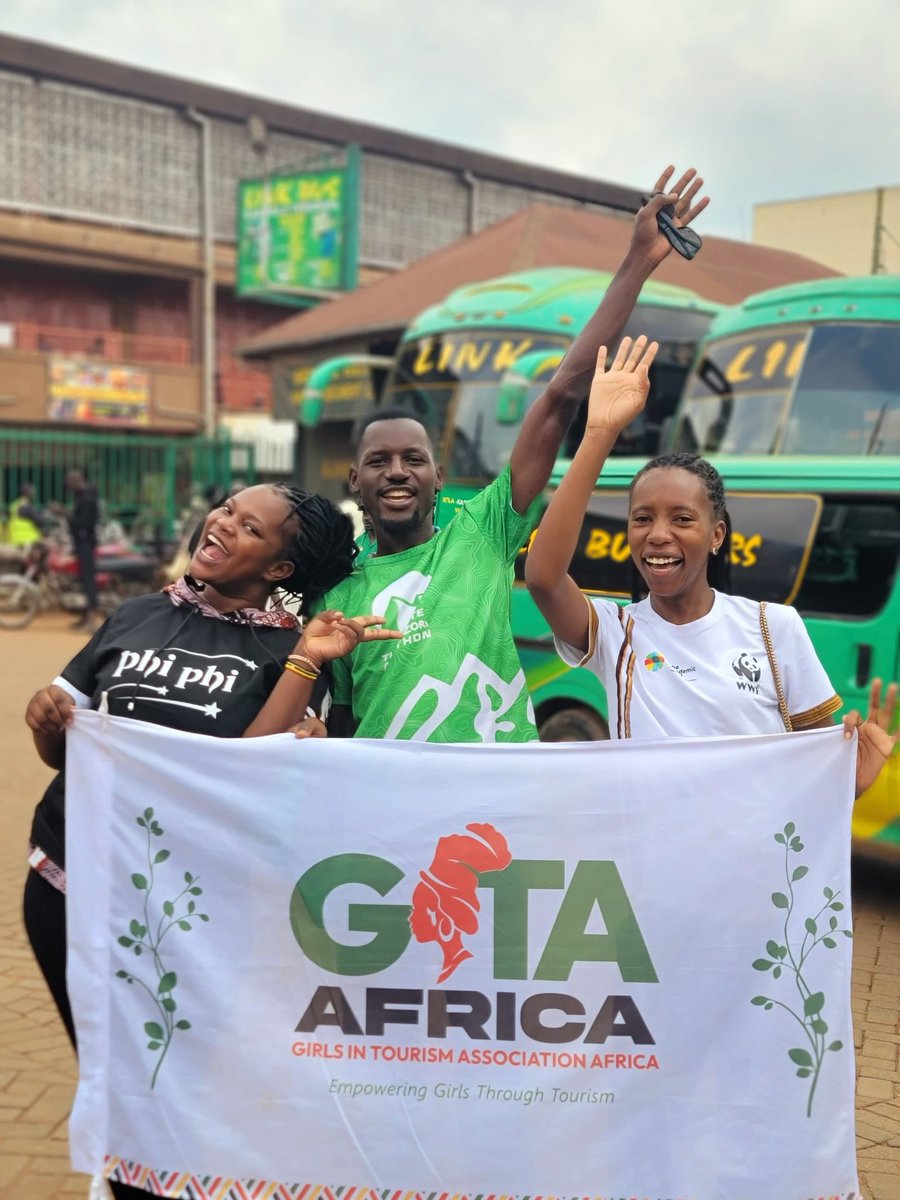 robertsmugabe20's tweet photo. The third team of the travel specialists is set for fort portal to plant trees at kyebambe girls ahead of the international Forests day #restoringforests @GoodForestsUg @JamesThembo_ https://t.co/ixI08ryv3H