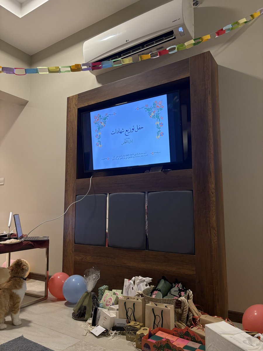 wearefloatinginspace tweet media