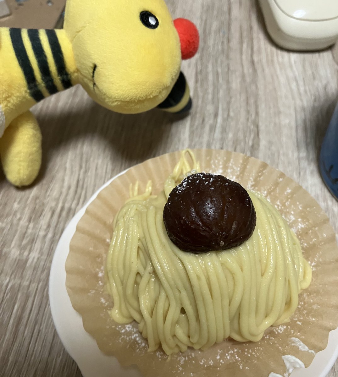 らいおん tweet media