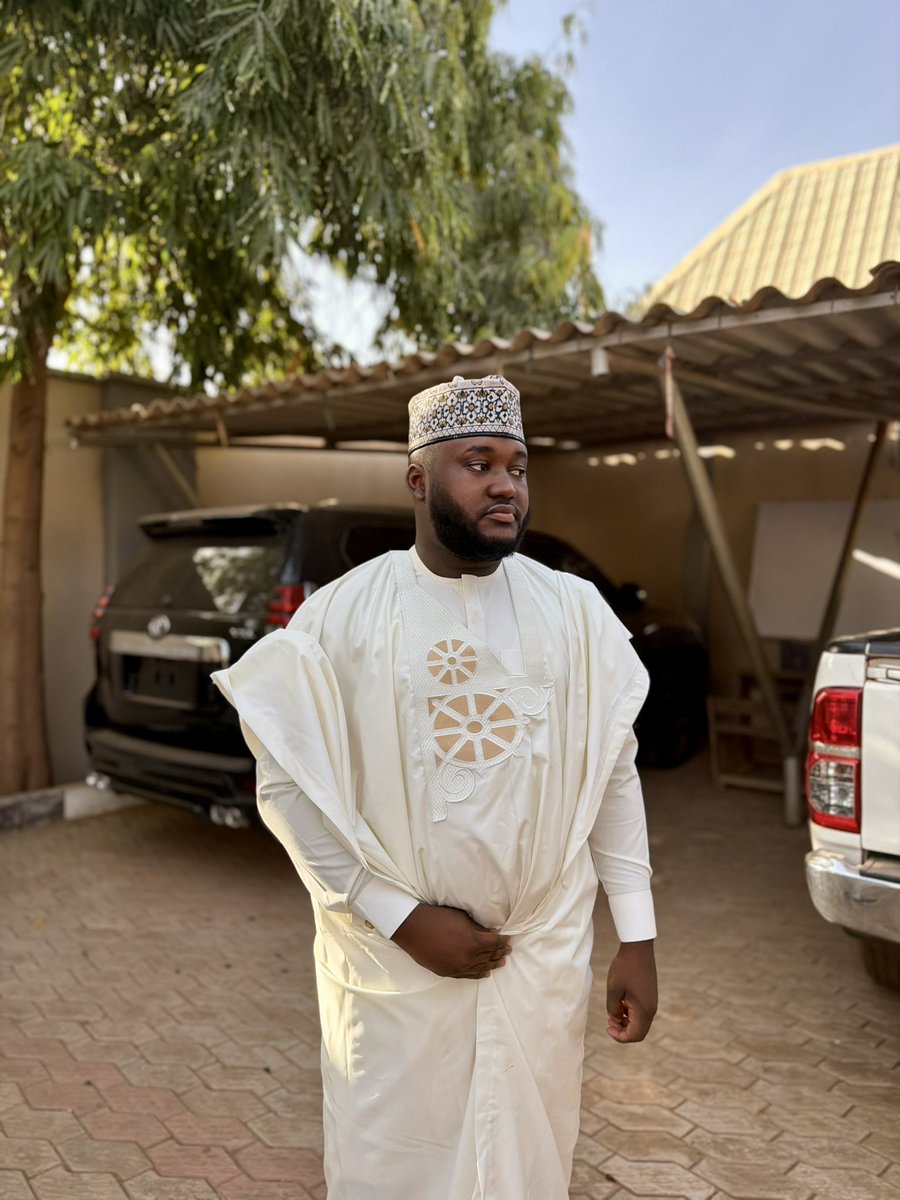 ambbande's tweet photo. Eid Mubarak 🌙

Wishing you and your loved ones a joyful and blessed Eid.✨

#eidmubarak #eidcelebration #Eid2026 https://t.co/187tMZZ5lE