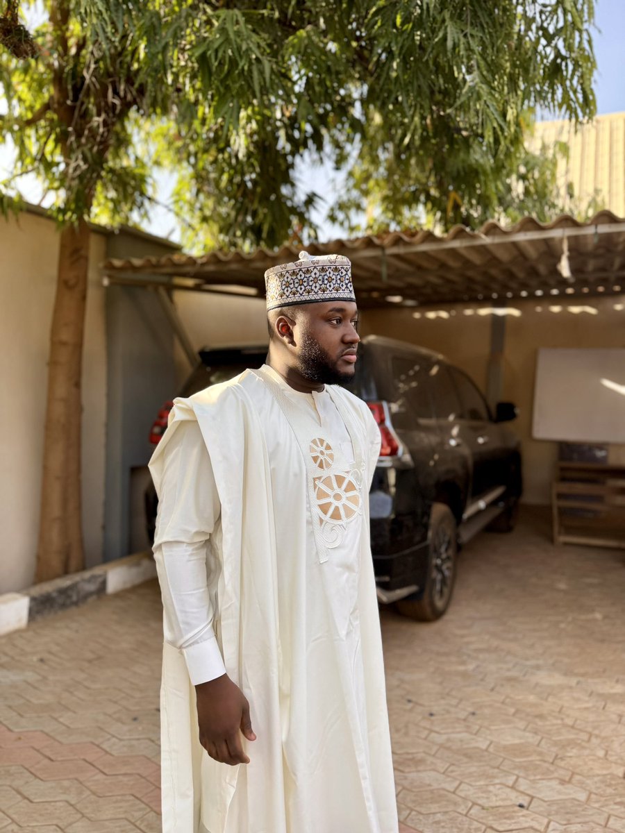 ambbande's tweet photo. Eid Mubarak 🌙

Wishing you and your loved ones a joyful and blessed Eid.✨

#eidmubarak #eidcelebration #Eid2026 https://t.co/187tMZZ5lE