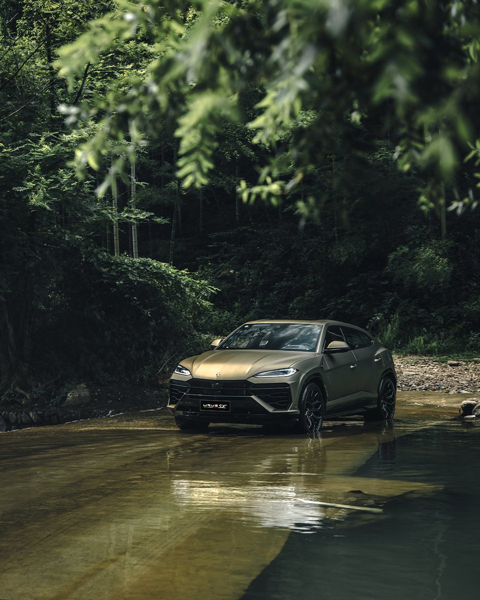 Lamborghini tweet media