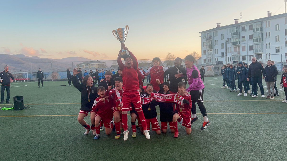 UD Amistad tweet media