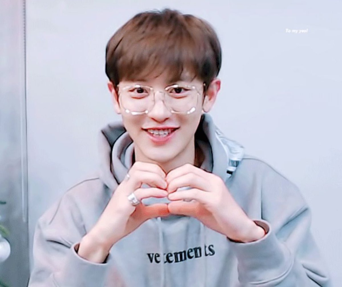 PCY BASE tweet media