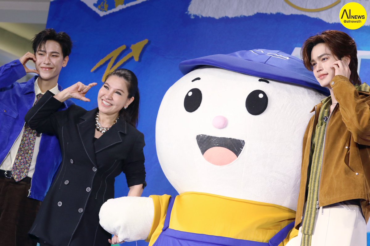 2หนุ่ม "จูเนียร์- มาร์ค" ร่วมถ่ายภาพกับผู้บริหาร และน้อง “AXTRA” ในงาน "AXTRA GREEN THE NEXT GEN"

AXTRAGREEN JUNIORMARK

#CPAXTRAxJuniorMark
#junniorrs #markjrtn 
#จูเนียร์มาร์ค #JuniorMark
#CPAXTRA #AXTRAGreenTheNextGen 
#พลังฟินสร้างโลกสีเขียว 
#AXTRAGreenTogether