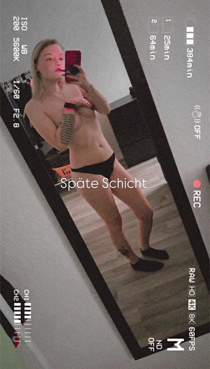 Mopsiie_ tweet media