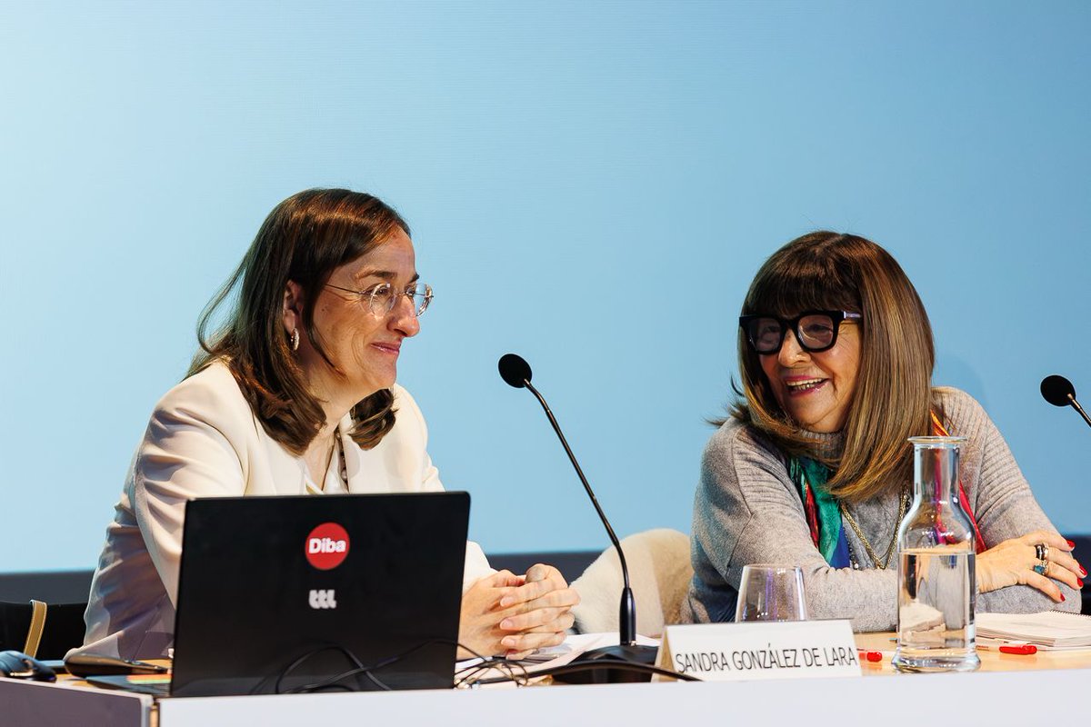 Fundación Democracia y Gobierno Local tweet media