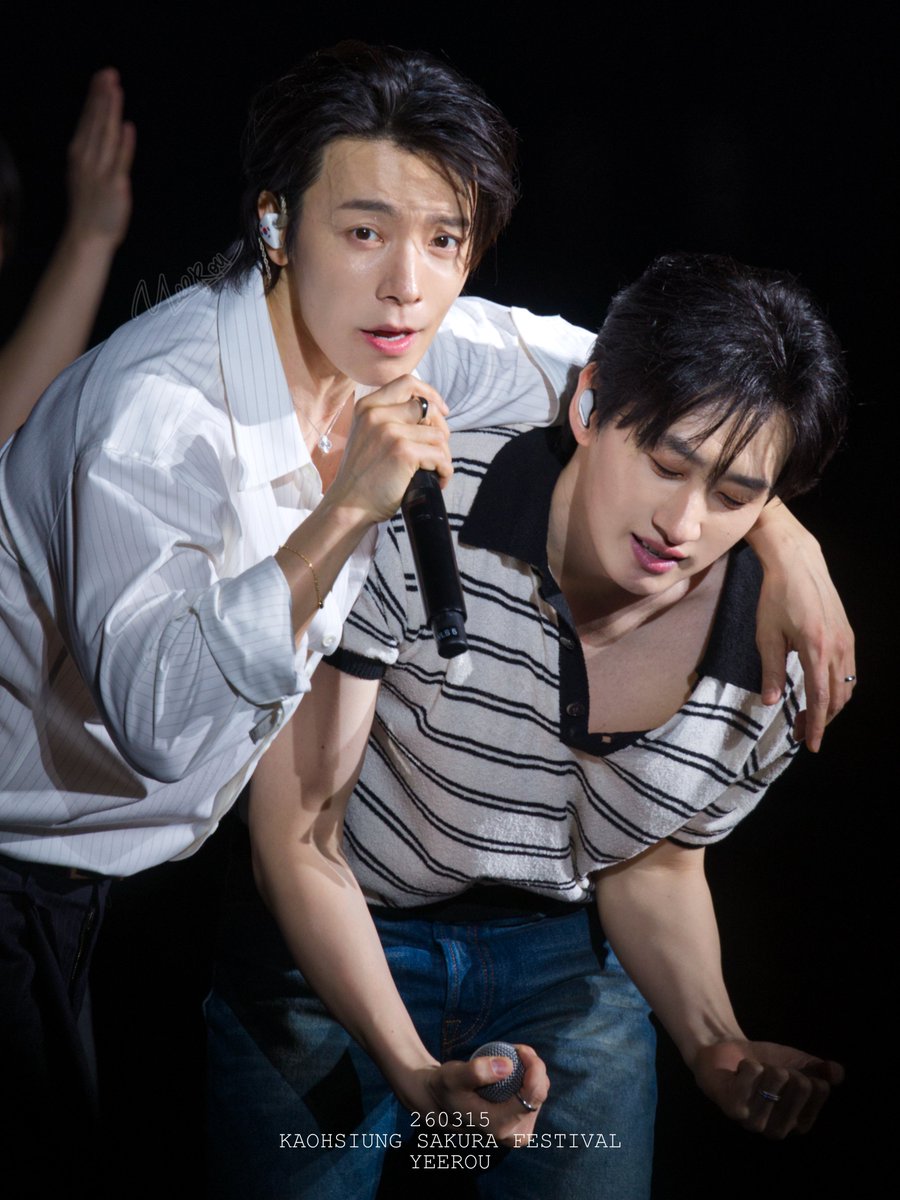 YEEROU💙 tweet media