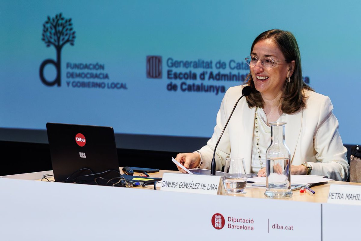 Fundación Democracia y Gobierno Local tweet media