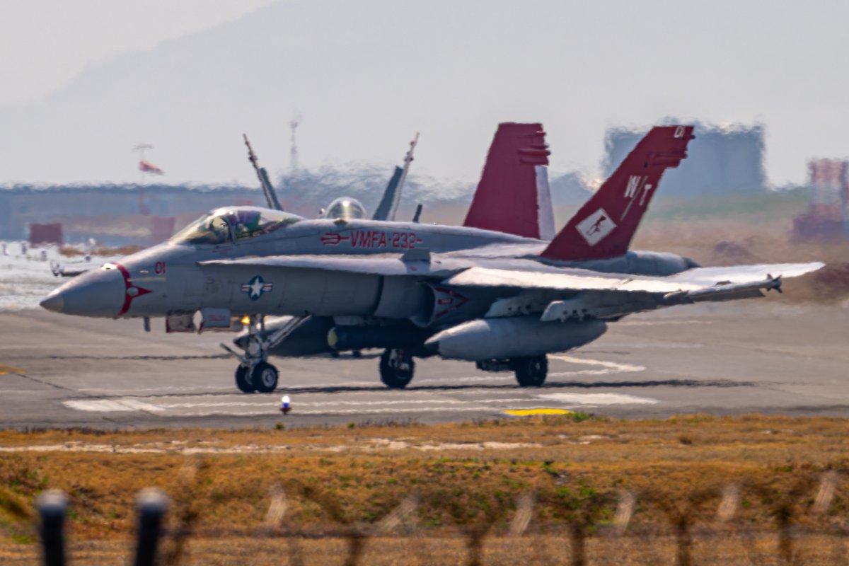 カリス（は湯たんぽ使用中？） tweet media