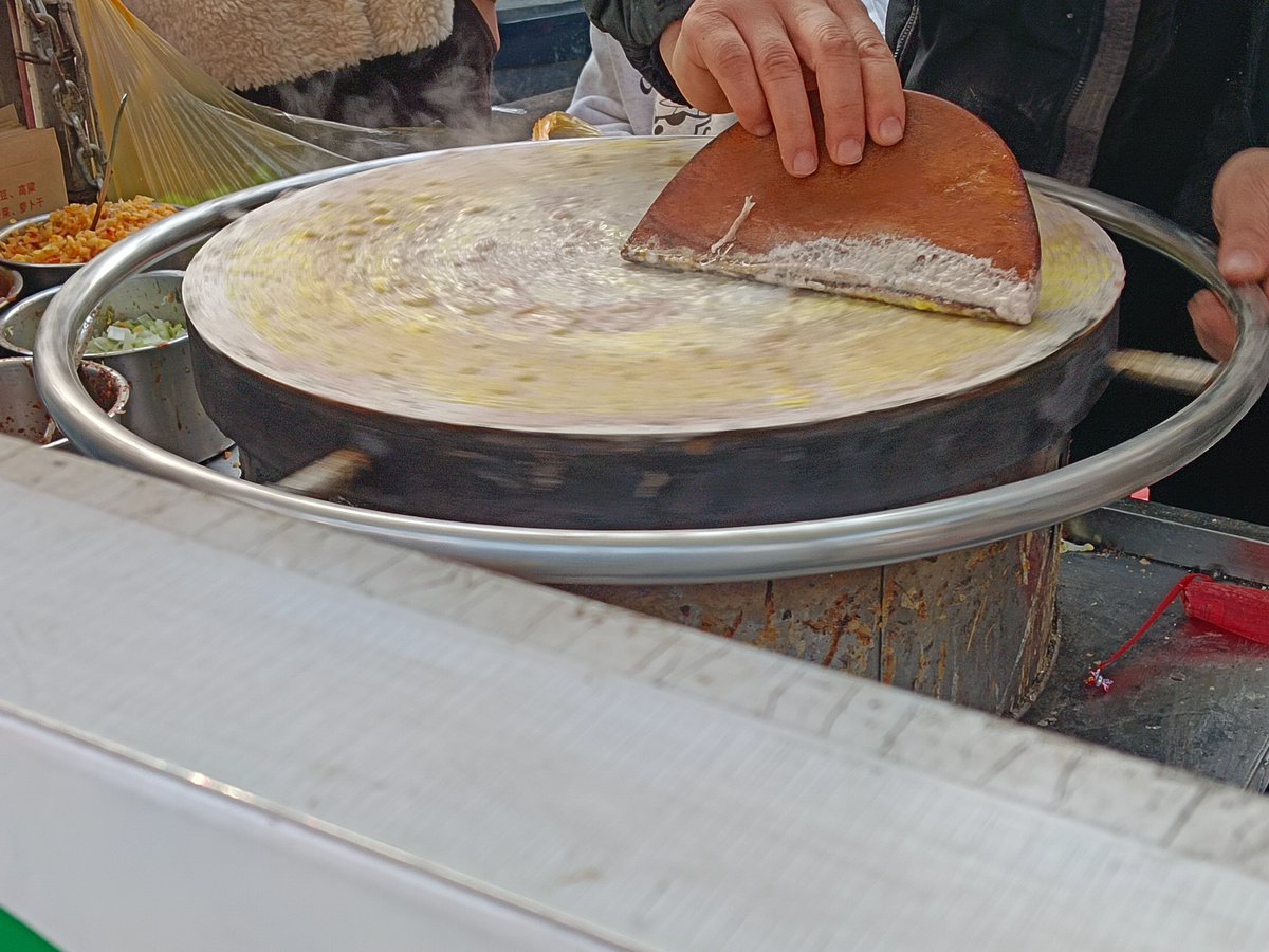 无薄脆双蛋少酱杂粮煎饼，好吃好吃，吃完运动