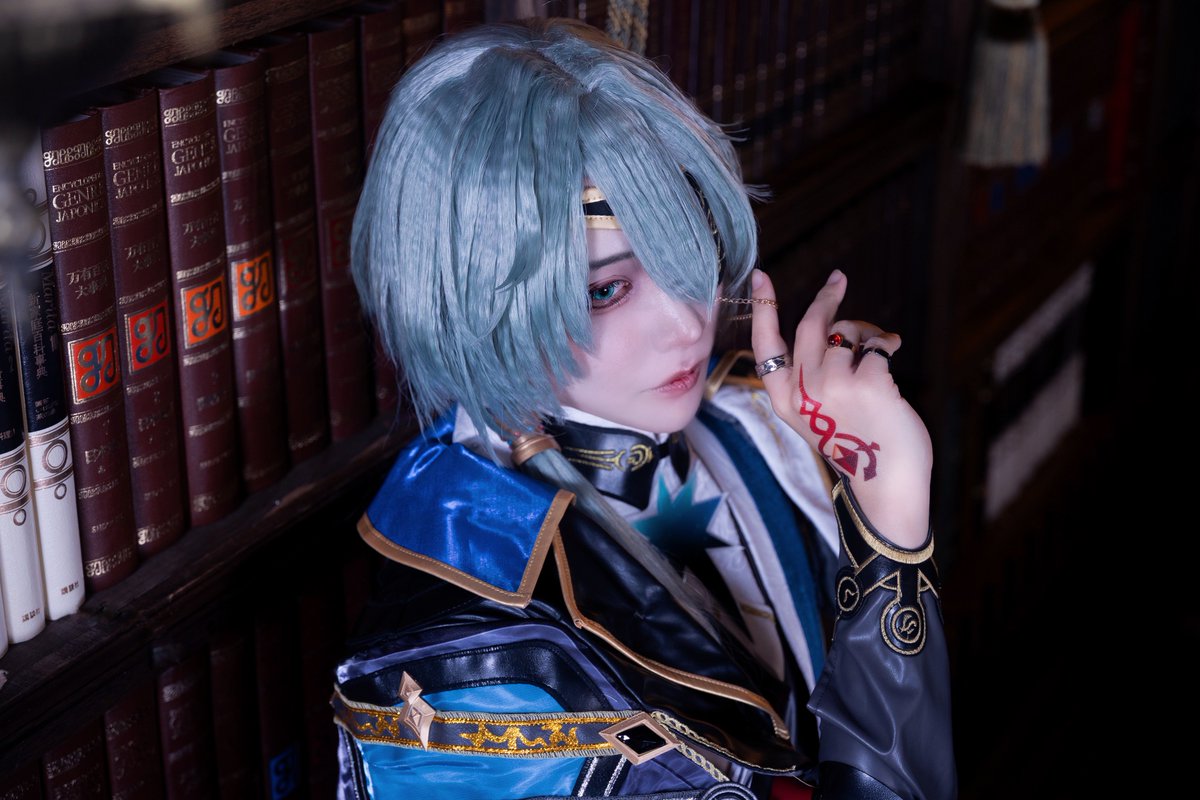 くうげん tweet media