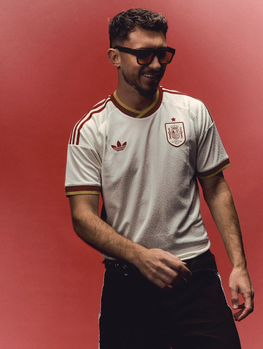 (fan) Aʟʙᴇʀᴛo tweet media