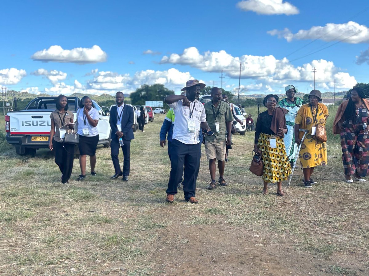 ZITF1's tweet image. A look inside the Livestock Conference at the Matopo Research Institute.

Hands-on learning in action from genetics &amp;amp; breed improvement to live Artificial Insemination demos.

#livestockconference2026 #livestockconference #economicdevelopment