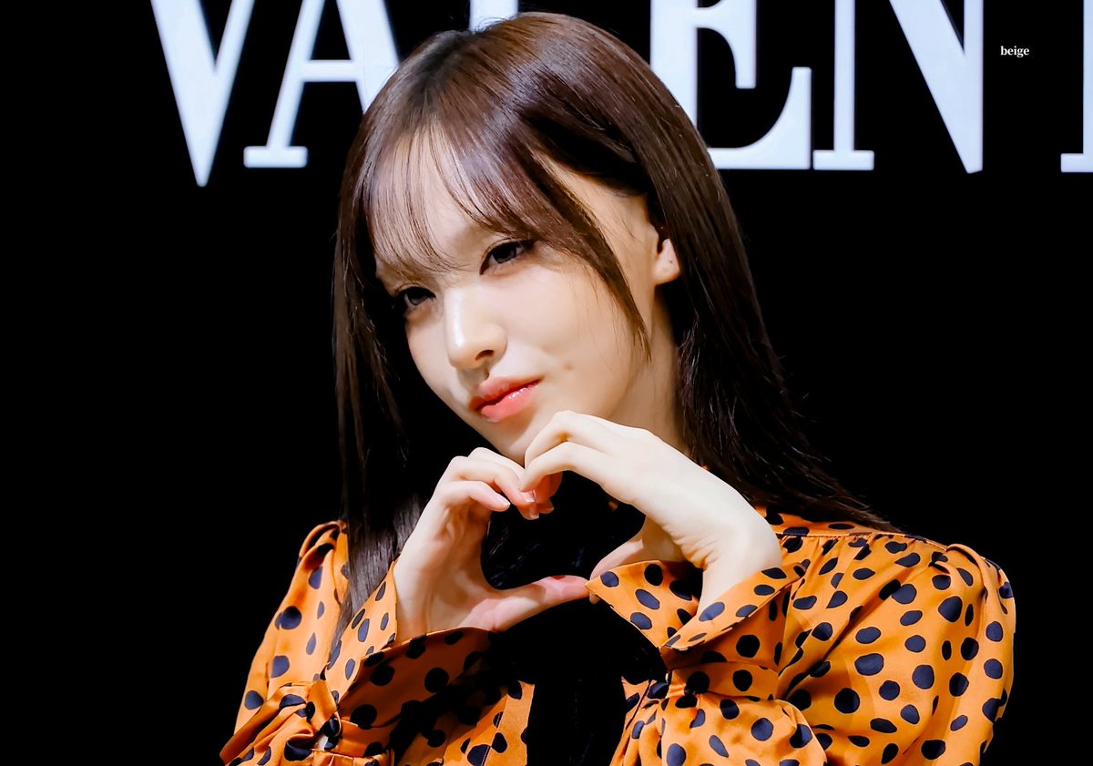 𝐛𝐞𝐢𝐠𝐞 tweet media