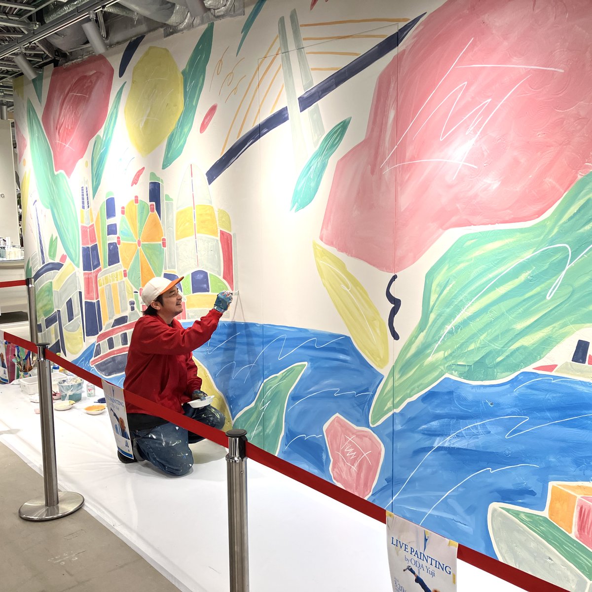 有隣堂 BASEGATE横浜関内店 tweet media