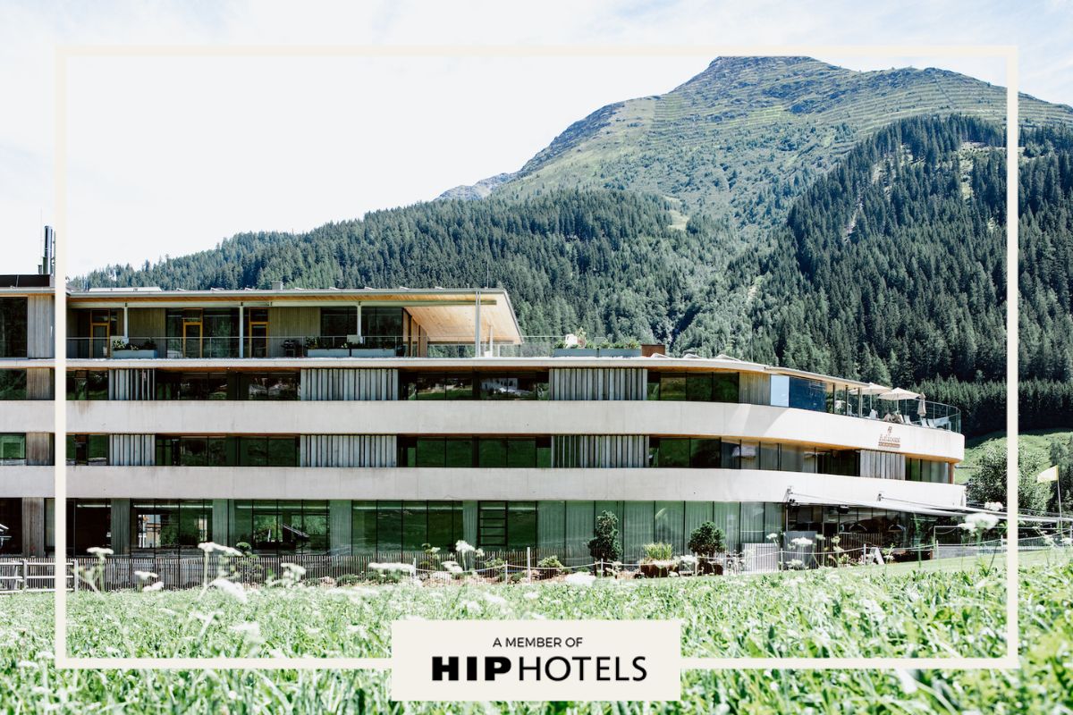 HIP Hotels tweet media