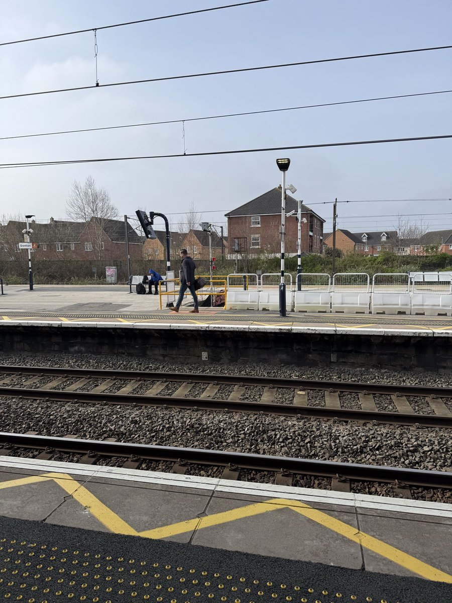 Pete Lewis tweet media