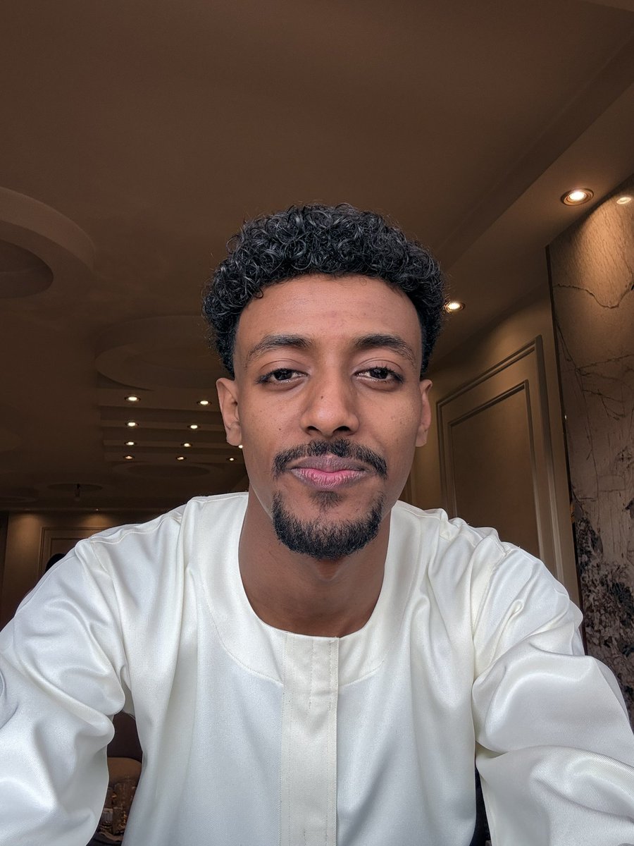 سَـال. tweet media