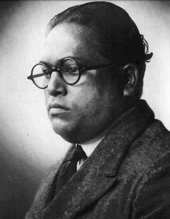thecaravanhindi's tweet image. 1955 में अंबेडकर ने गांधी पर आरोप लगाया कि वे अंग्रेजी-भाषी समाचार पत्रों में जातिवाद के खिलाफ लिखते है लेकिन अपने गुजराती भाषा में प्रकाशित अखबारों में उसका समर्थन करते हैं.

पढ़ें दिव्या द्विवेदी, शाज मोहन और जे रेघू का यह लेख : hindi.caravanmagazine.in/religion/how-u…

#Ambedkar #Gandhi