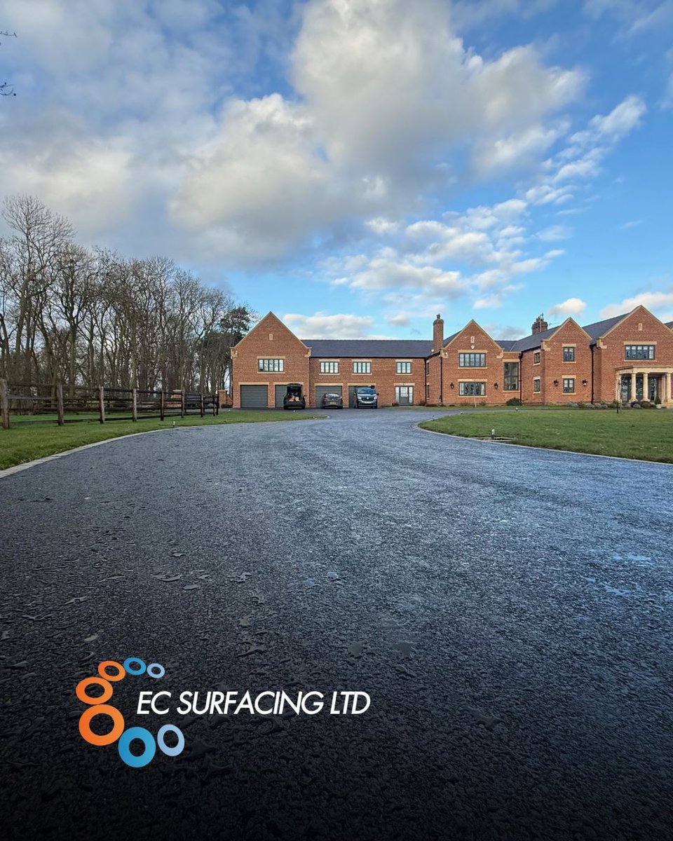 ECSurfacingLTD's tweet photo. Whether it’s a full resurfacing programme or fresh line marking, we deliver work that’s built to last and finished properly ✔️🛠️

#ecsurfacing https://t.co/GeQMMVmQYM