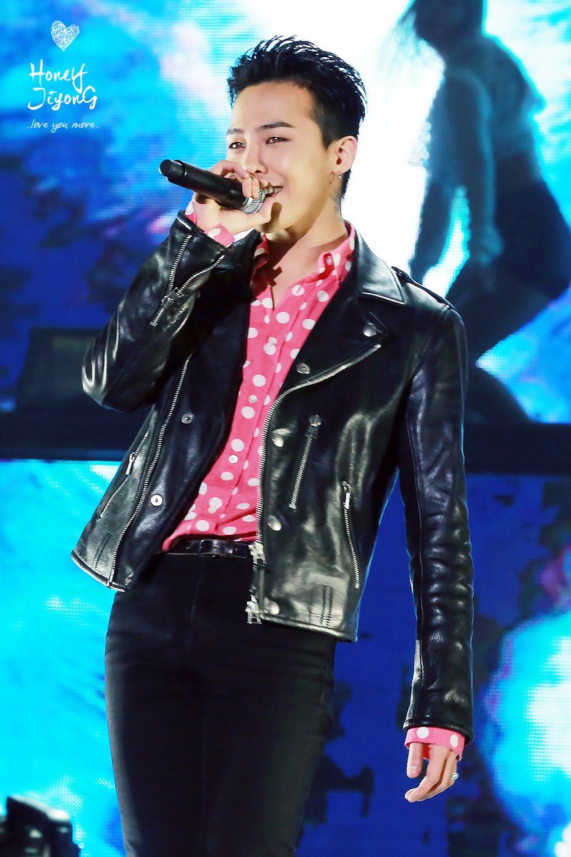 허니지용♡ tweet media