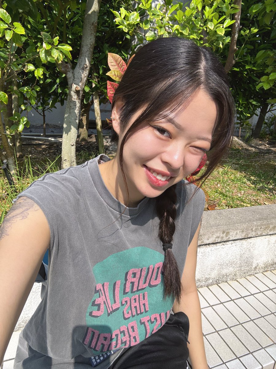 adame_e18's tweet photo. 明日ライブなんだって〜 https://t.co/YoTzzxBc8u