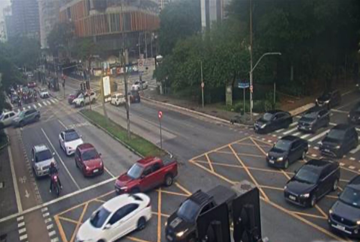 Trânsito360 ̊ tweet media