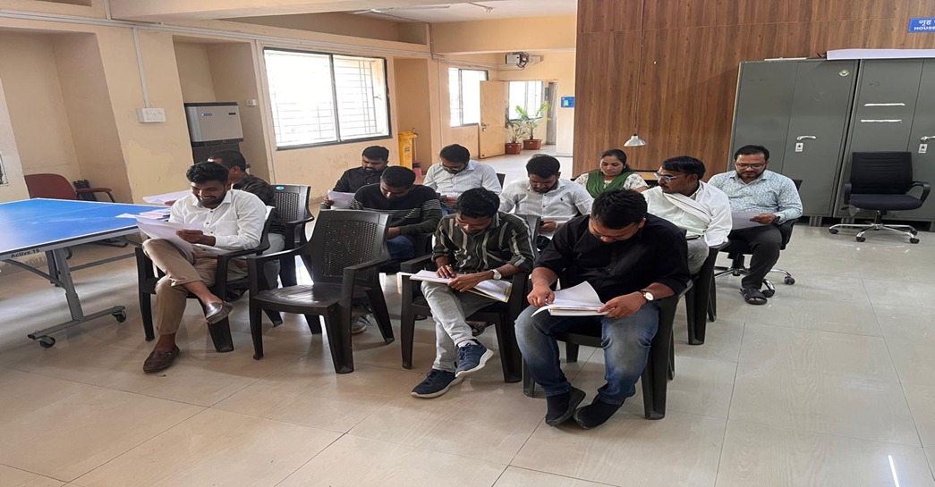 स्वच्छता पखवाड़ा-2026 के अंतर्गत, दिनांक 20.02.2026 को कार्यालय में,स्वच्छता में जन-भागीदारी का महत्त्व विषय पर निबंध प्रतियोगिता का आयोजन किया गया था,मंडल कार्यालय, औरंगाबाद के अधिकारीयों/कर्मचारियों द्वारा उत्साहपूर्वक प्रतिभागिता दर्ज की गई |
<a href="/FCI_India/">Food Corporation of India</a>
<a href="/FciWest/">भारतीय खाद्य निगम, पश्चिम अंचल, मुंबई</a>
<a href="/princefci2010/">Prince Hemraj Verma</a>