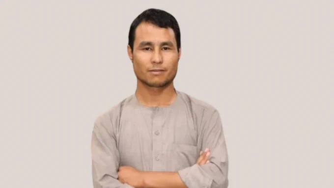 مهدي انصاري له یو نیم کال وروسته له طالبانو زندان څخه خوشې شو