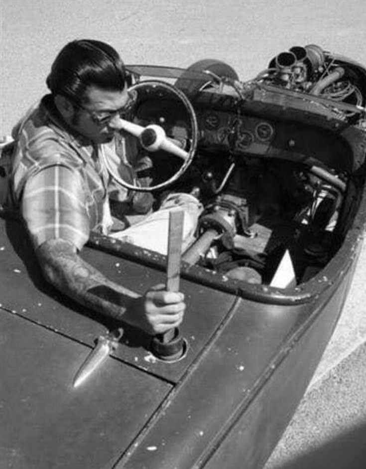 EightMike tweet media