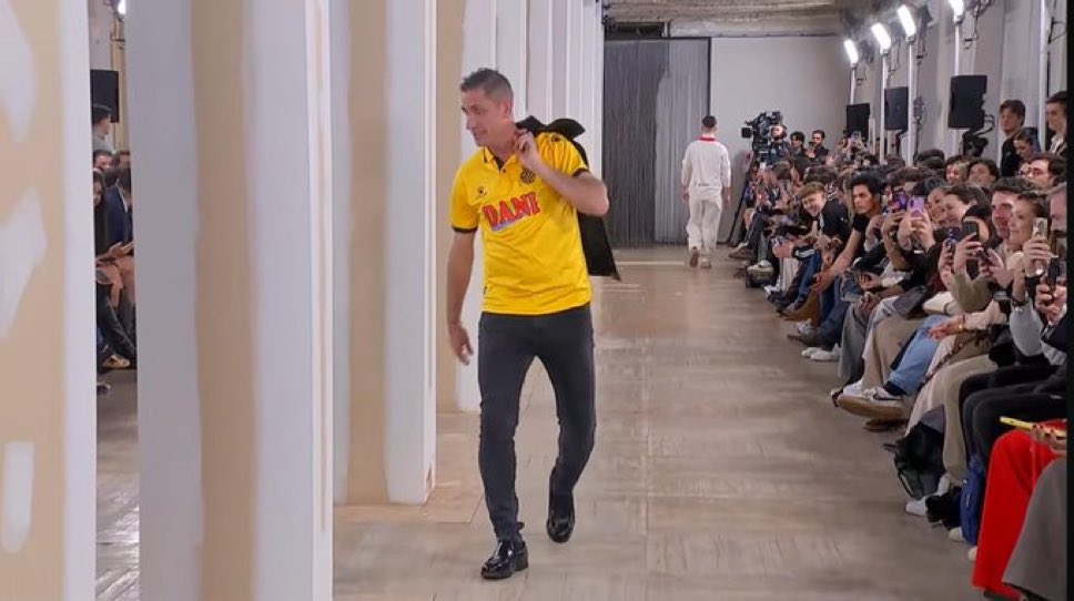 Héctor García tweet media