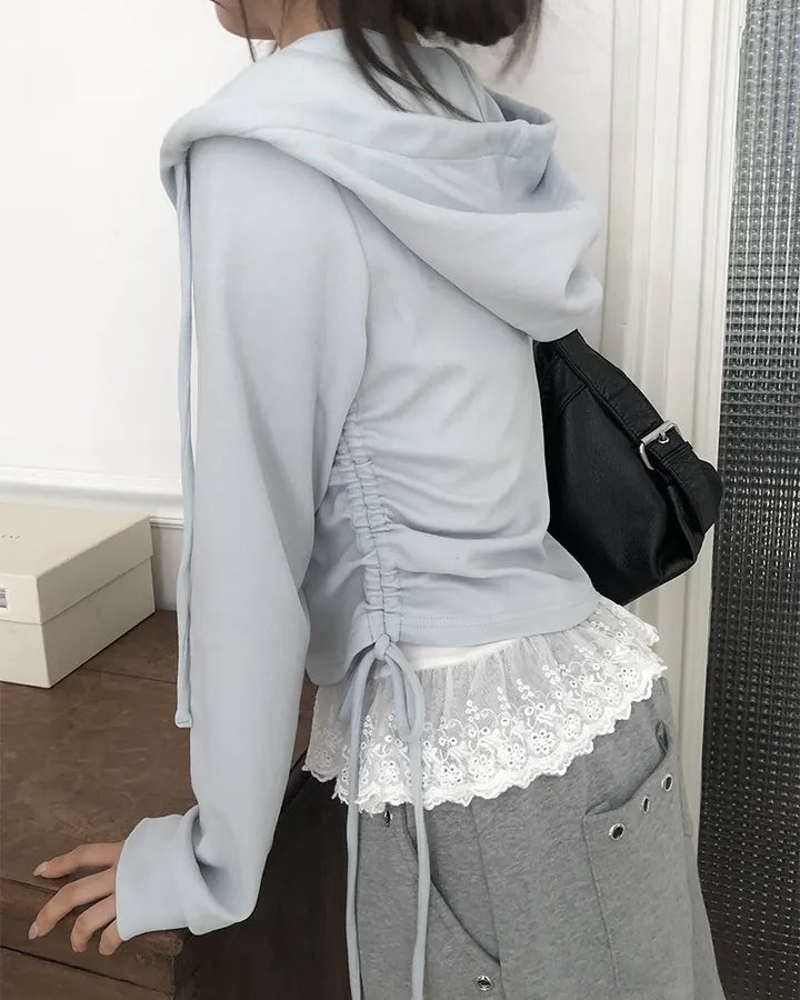 uzadew's tweet photo. 옆구리에 셔링있는 거 귀엽다 https://t.co/kbYIWEGhiO