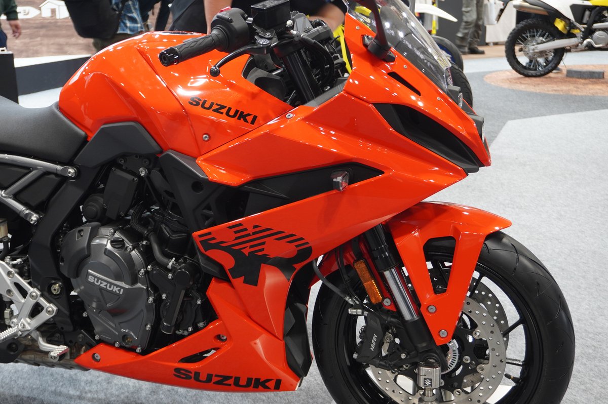 レスポンス tweet media