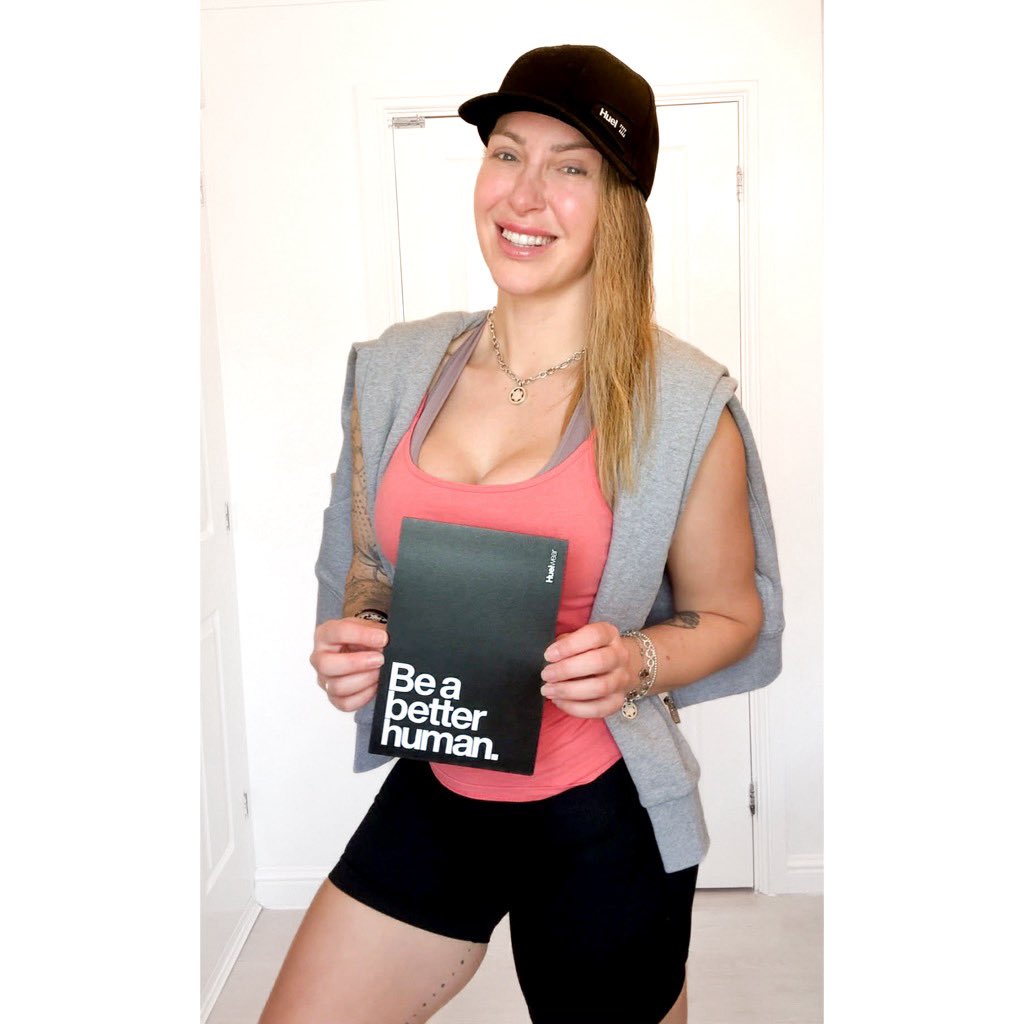 Tracy Kiss 🌎 tweet media