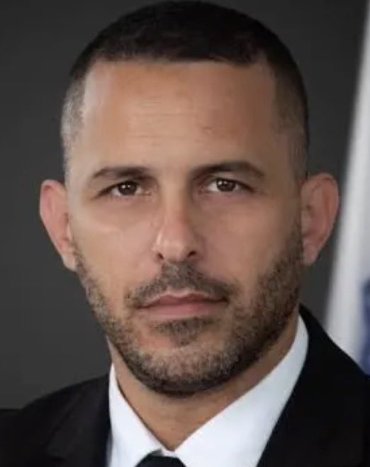 אלי ציפורי tweet media