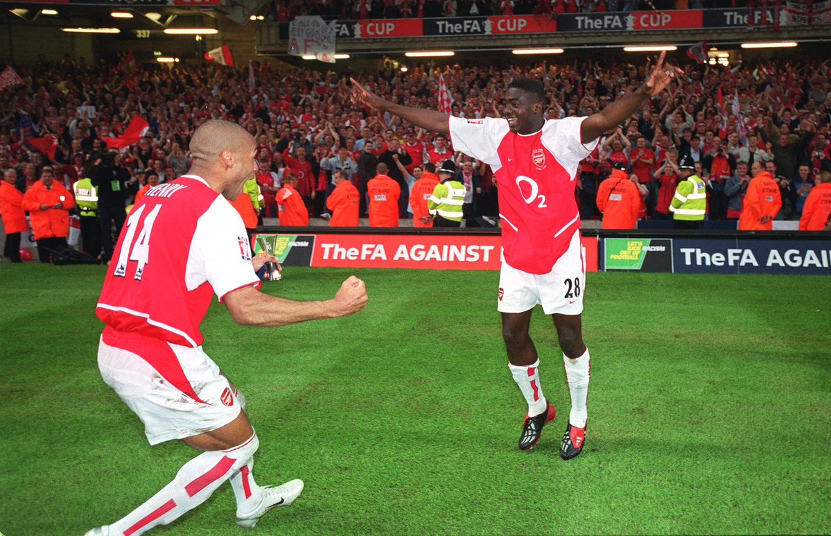 22 year old Kolo Toure played 37/38 Premier League matches as Arsenal became INVINCIBLES but the media don't Mention him

Happy Birthday My Legend🐐